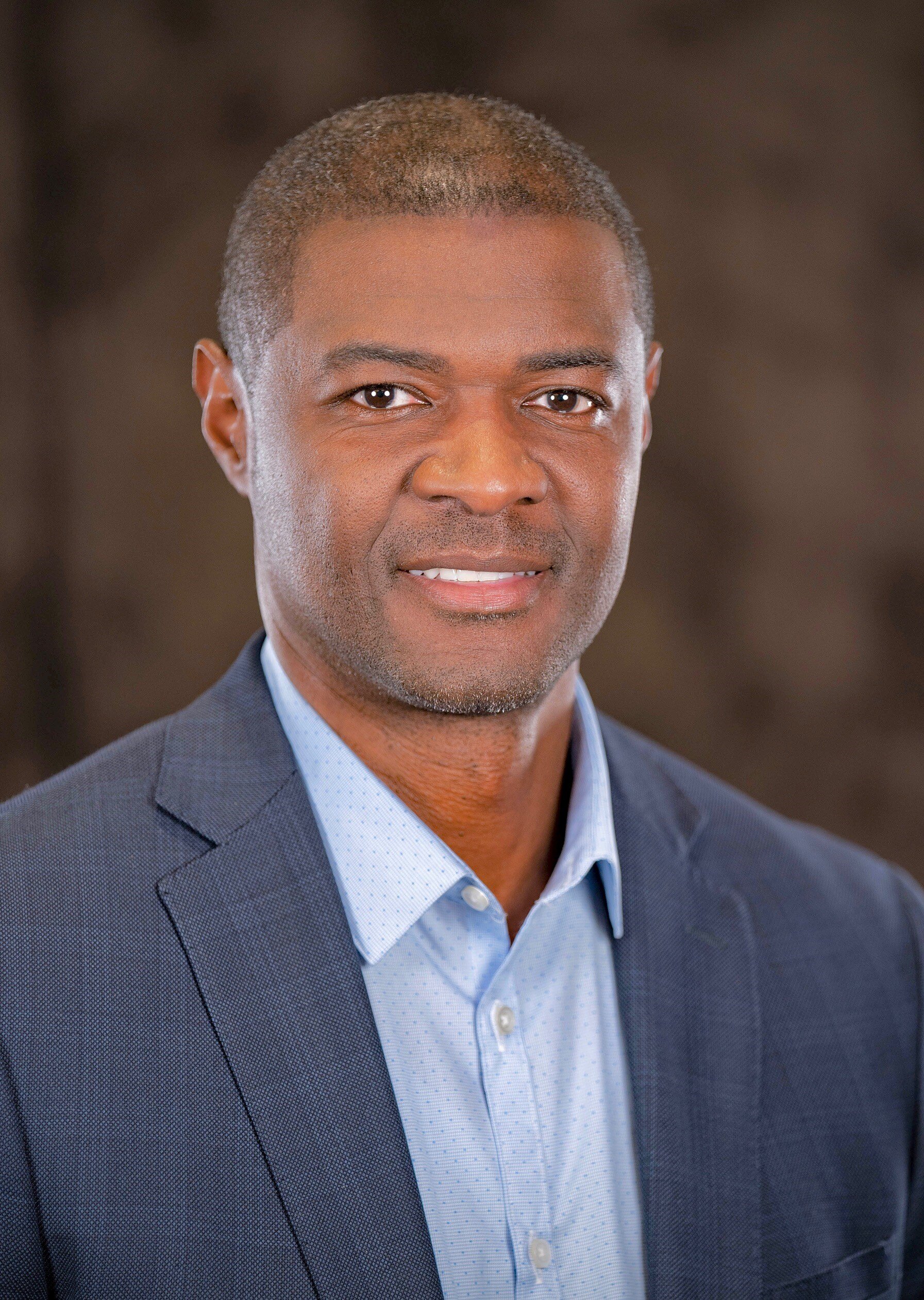 Ermest Benjamin - Headshot-20220706-150738-1